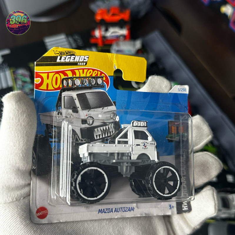 š„ Hot Wheels Mainline: AutoZam - 1/64 Diecast Car