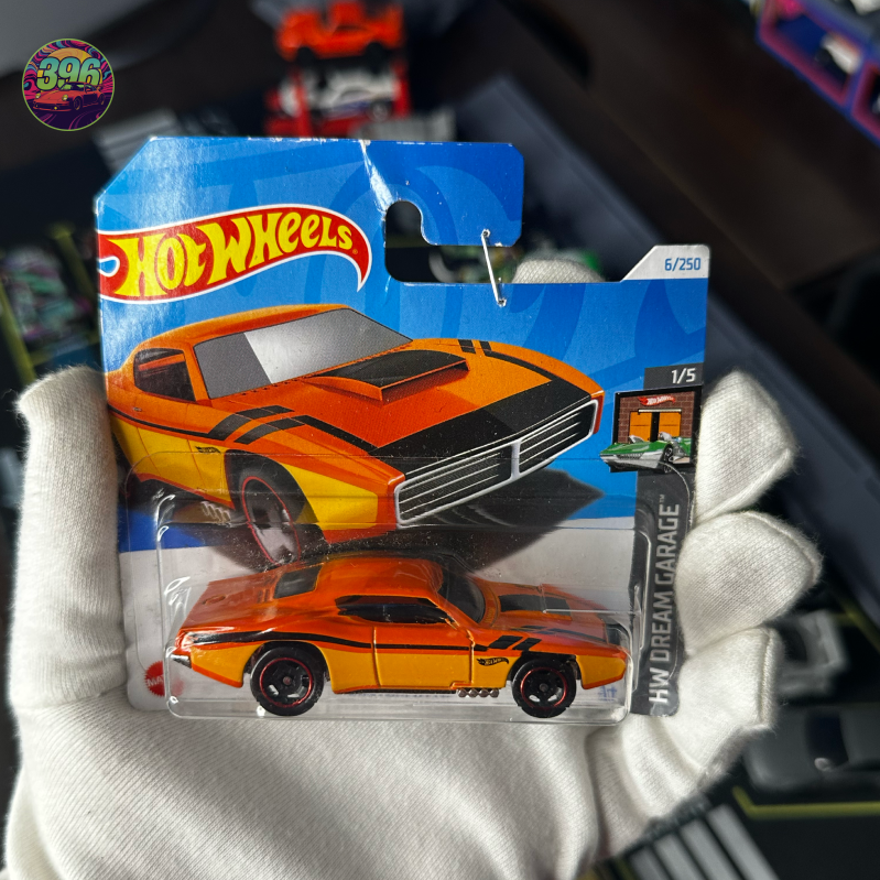 š„ Hot Wheels Mainline: Custom Otto - 1/64 Diecast Car