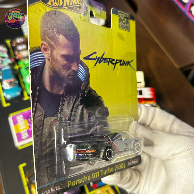 đ Hot Wheels Premium Pop Culture: Cyberpunk 2077 Porsche 911 Turbo (930)