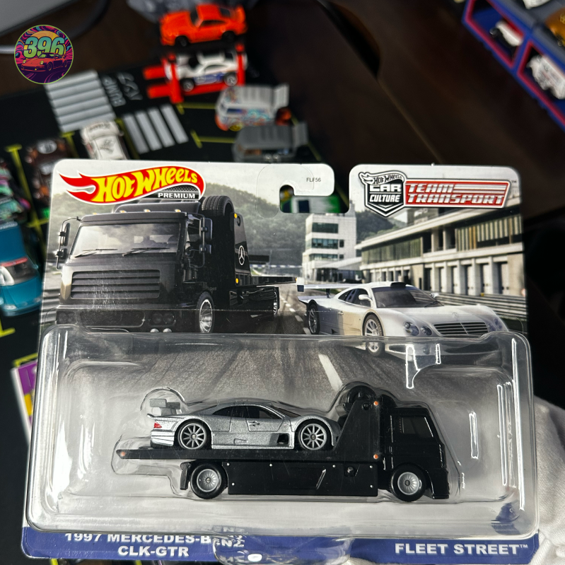 đ Hot Wheels Team Transport #59: 1997 Mercedes-Benz CLK-GTR & Fleet Street Transporter