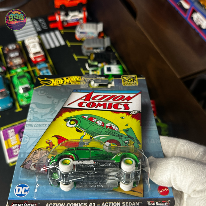 đ„ Hot Wheels Premium Pop Culture: Action Comics #1 Action Sedan