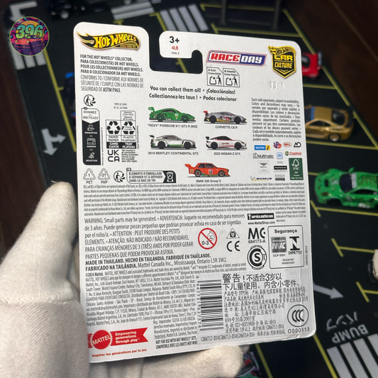 Hot Wheels Premium Corvette C8.R 1:64 Diecast - Car Culture Race Day