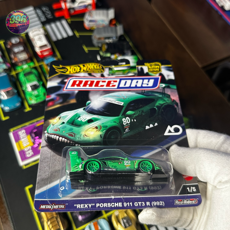 š„ Hot Wheels Premium: Rexy Porsche 911 GT3 R (992) - 1/64 Diecast Car
