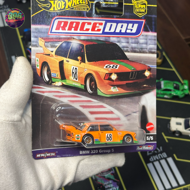 Hot Wheels Premium BMW 320 Group 5 1:64 Diecast - Car Culture Race Day