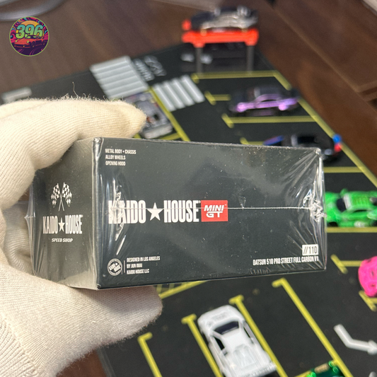 Mini GT Datsun 510 Pro Street Full Carbon V1 1:64 Diecast - Kaido House Series