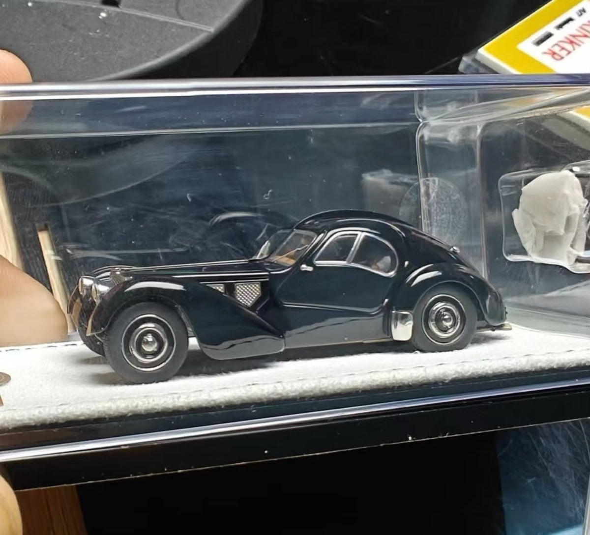 [VARIANT SELECTION] GFCC - Bugatti Type 57SC Atlantic in Gloss Black – 1:64 GFCC Diecast Model
