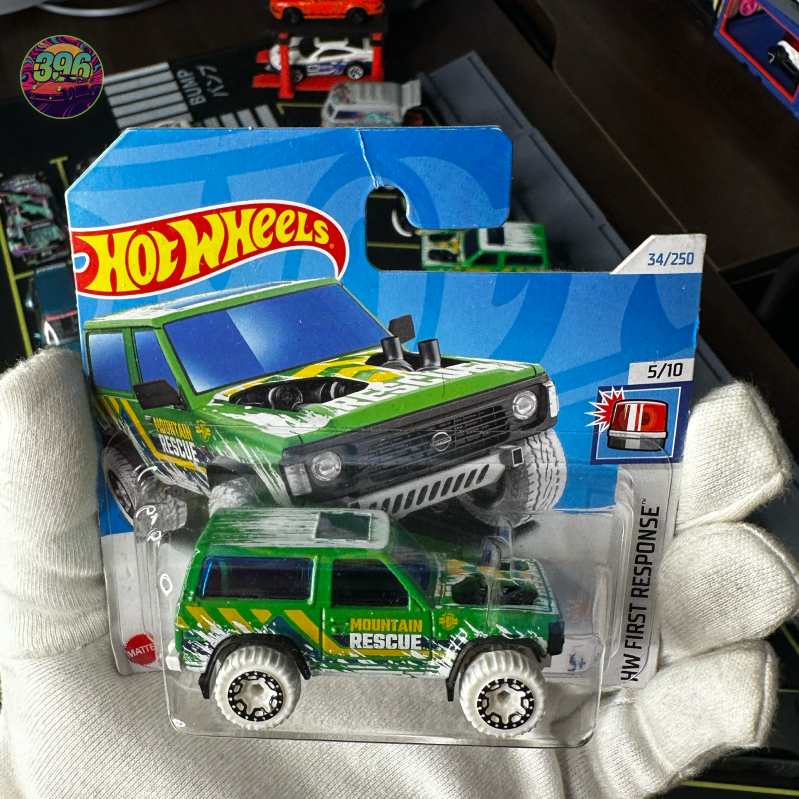 🔥 Hot Wheels Mainline: Nissan Patrol Custom [Green] - 1/64 Diecast Car