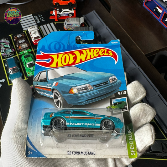 🔥 Hot Wheels Mainline: '92 Ford Mustang - 1/64 Diecast Car
