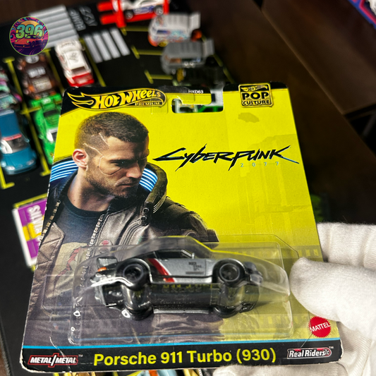 🏁 Hot Wheels Premium Pop Culture: Cyberpunk 2077 Porsche 911 Turbo (930)