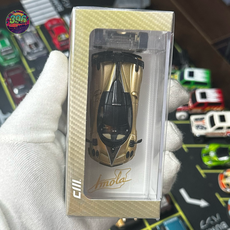 CM Model Pagani Imola 1:64 Diecast - Gold Full Carbon Fiber Finish - Ultra-Luxury Hypercar