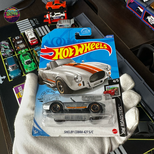 🔥 Hot Wheels Mainline: [ZAMAC] Shelby Cobra 427 S/C - 1/64 Diecast Car