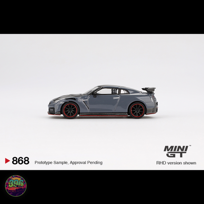 [BOX] Nissan GT-R Nismo R35 in Stealth Grey - 1:64 Diecast Model