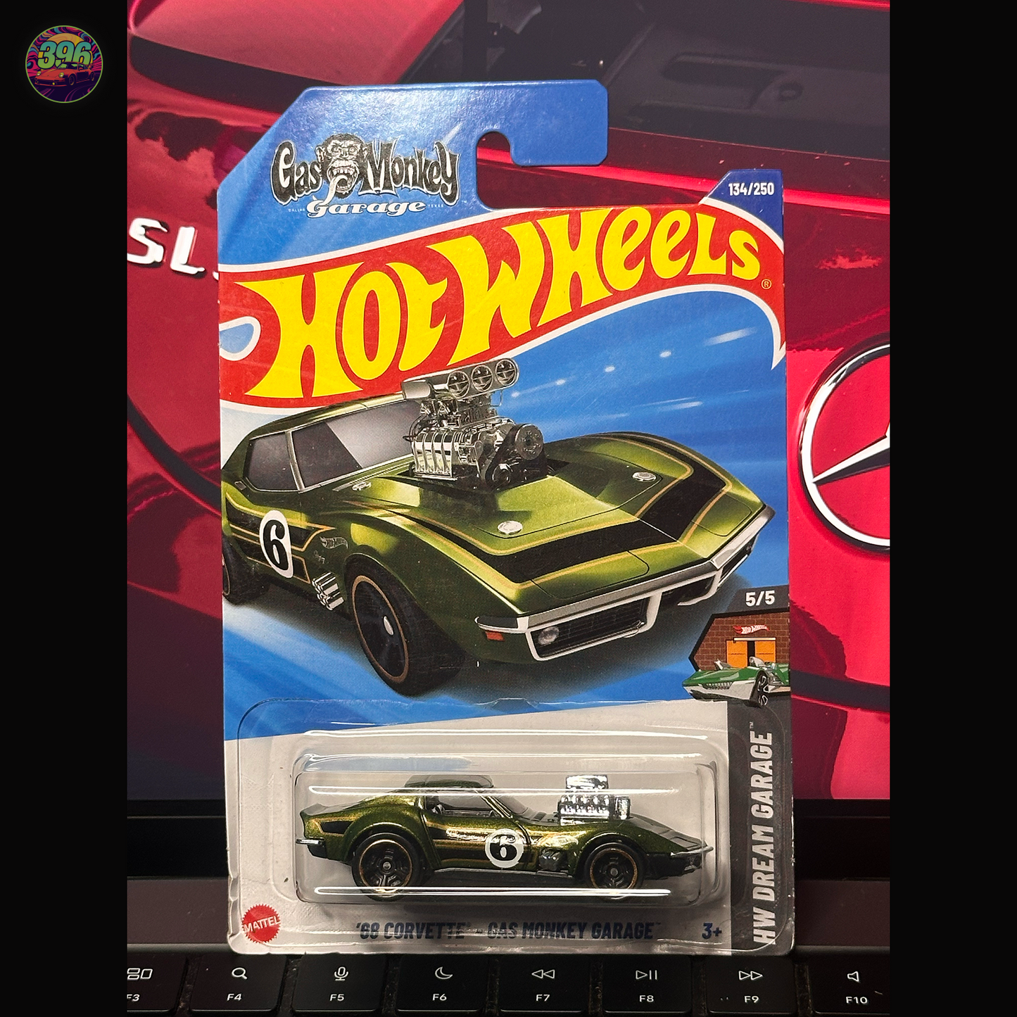 Hot Wheels '69 Corvette Gas Monkey Garage 1:64 Diecast - HW Dream Garage