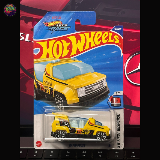 Hot Wheels Rapid Pulse 1:64 Diecast - HW First Response EMT Vehicle