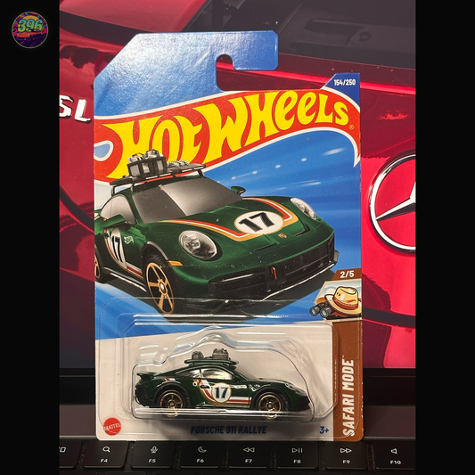 Hot Wheels Porsche 911 Rallye 1:64 Diecast - 2024 Safari Mode Series
