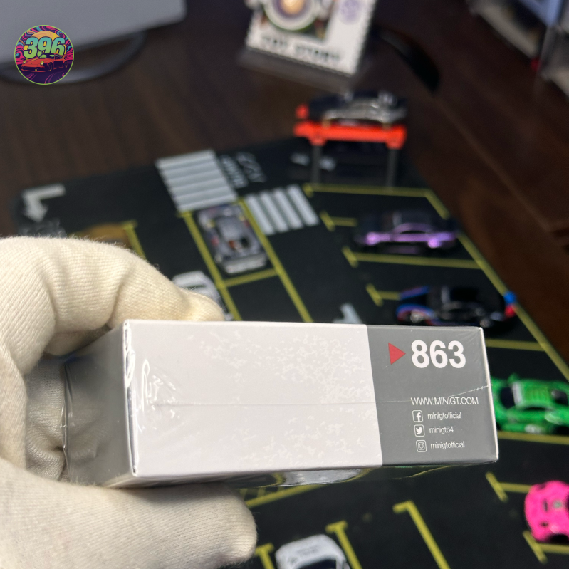 Mini GT BMW 3.0 CSL 1:64 Diecast - 50th Anniversary Livery