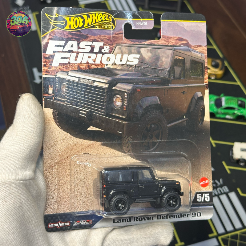 Hot Wheels Premium Land Rover Defender 90 1:64 Diecast - Fast & Furious
