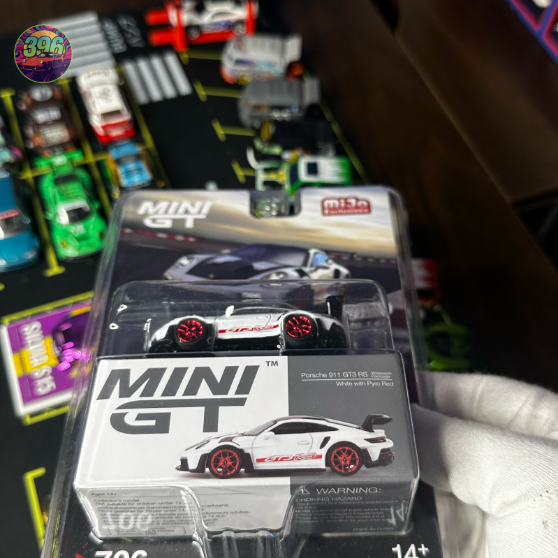 🔥 MiniGT Porsche GT3 RS (White with Pyro Red) Weissach Package - 1/64 Diecast Car
