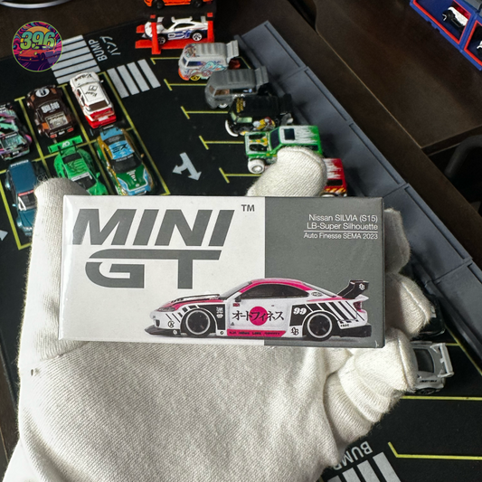 🔥 MiniGT Nissan SILVIA (S15) Pink LB-Super Silhouette Auto Finesse SEMA 2023 - 1/64 Diecast Car