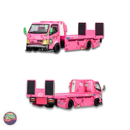 Mega Gear - Roxy Tow Truck (with chance of Chase) - 1:64 Micro Turbo Diecast Model