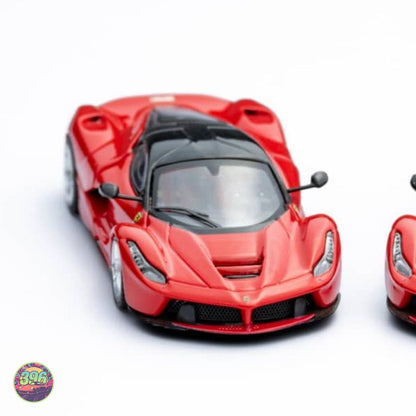 StreetBuster - Ferrari LaFerrari Red – 1:64 StreetBuster Diecast Model