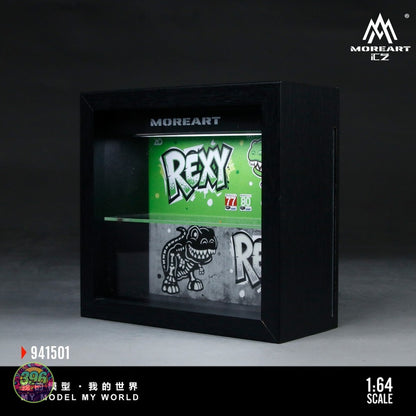 [PREORDER] MoreArt - Integrated Frame Dinosaur Painted Scene Display Diorama (REXY Green/ROXY Pink) – 1:64 MoreArt Diecast Model Accessory