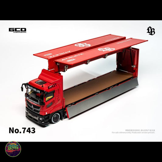 [PREORDER] GCD - Mitsubishi Fuso Super Great Liberty Walk Athlete Transporter No.743 – 1:64 GCD Diecast Model