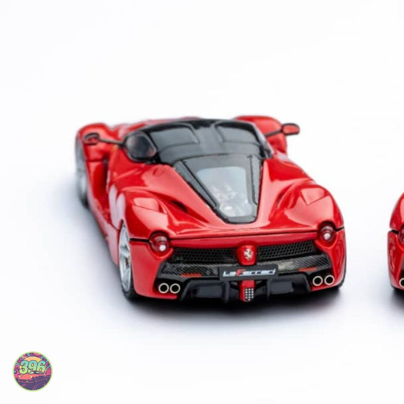 StreetBuster - Ferrari LaFerrari Red – 1:64 StreetBuster Diecast Model