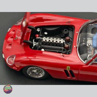 Classic Lover - Ferrari 250 GTO in Red – 1:64 Classic Lover Diecast Model