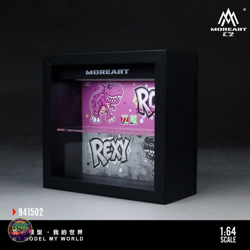 [PREORDER] MoreArt - Integrated Frame Dinosaur Painted Scene Display Diorama (REXY Green/ROXY Pink) – 1:64 MoreArt Diecast Model Accessory