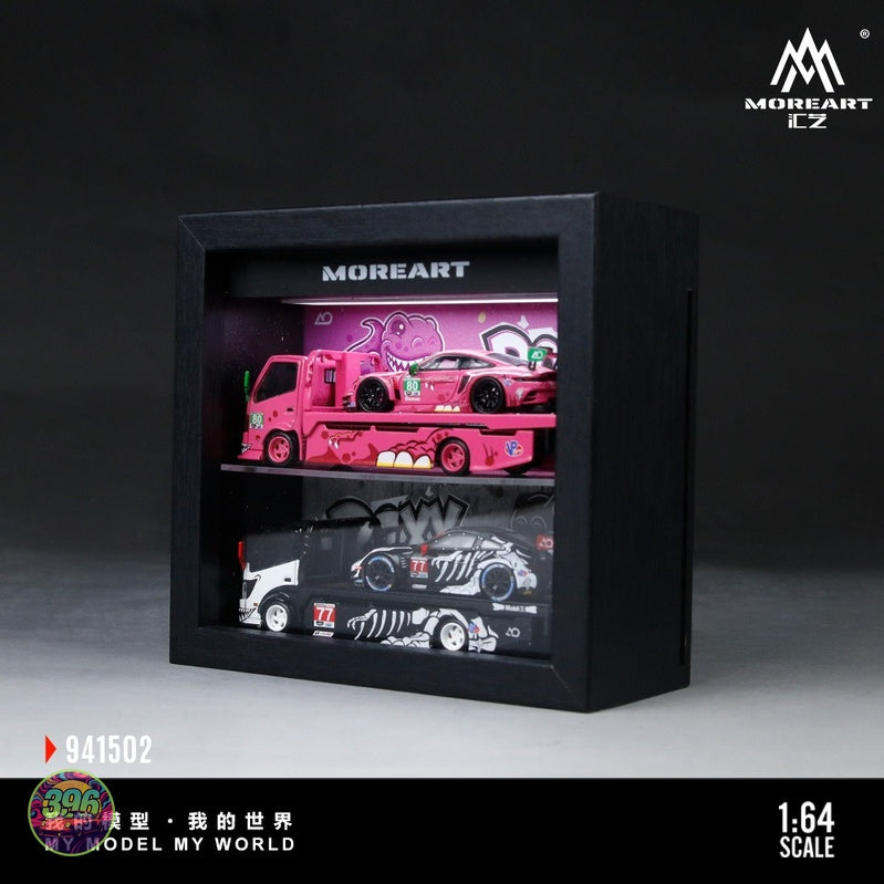 [PREORDER] MoreArt - Integrated Frame Dinosaur Painted Scene Display Diorama (REXY Green/ROXY Pink) – 1:64 MoreArt Diecast Model Accessory