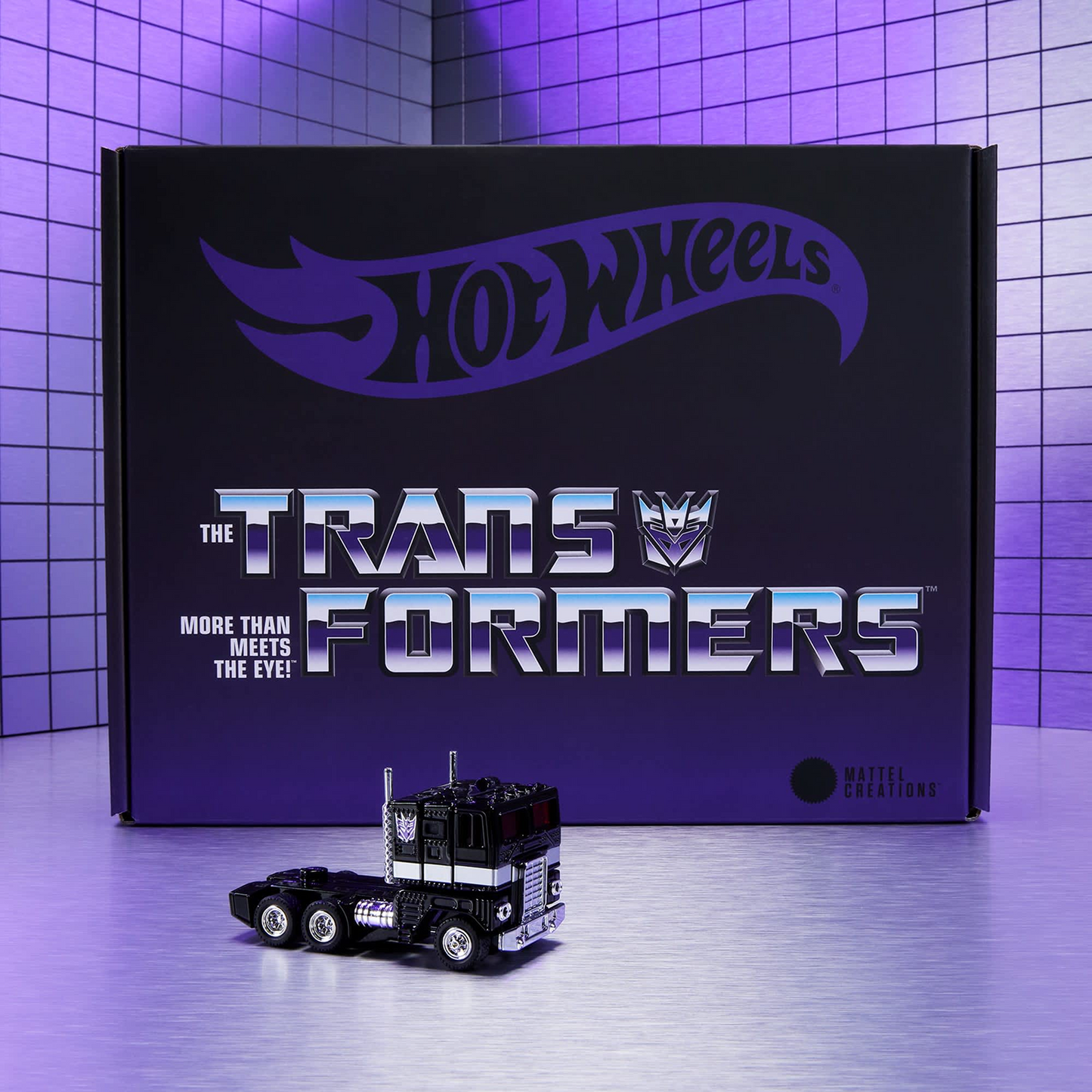 Transformers Nemesis Prime with Movable Parts – Hot Wheels Mattel Creations Exclusive 1:64 Diecast