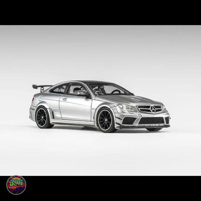 Classic Garage - Mercedes-Benz C63 AMG Black Series Coupe – 1:64 Classic Garage Diecast Model