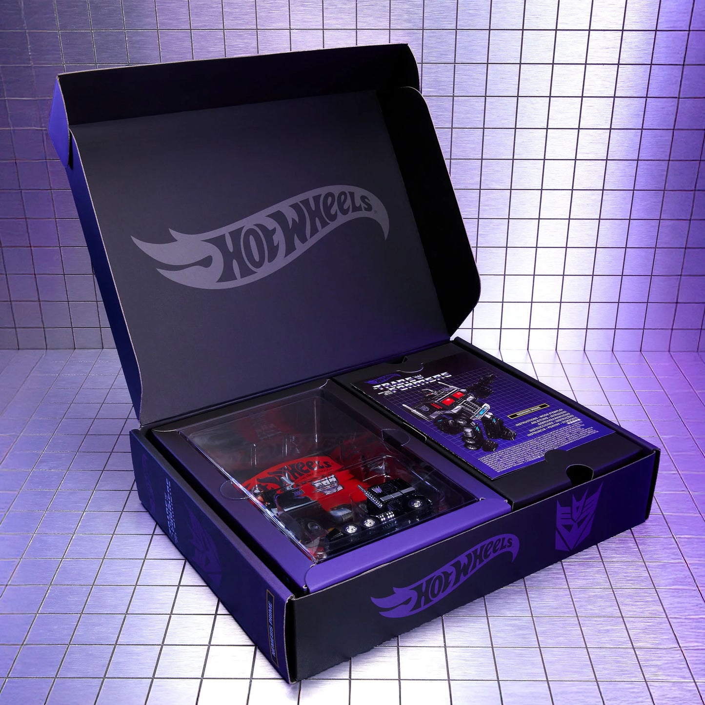 Hot Wheels Premium Transformers Nemesis Prime 1:64 Diecast - RLC Edition