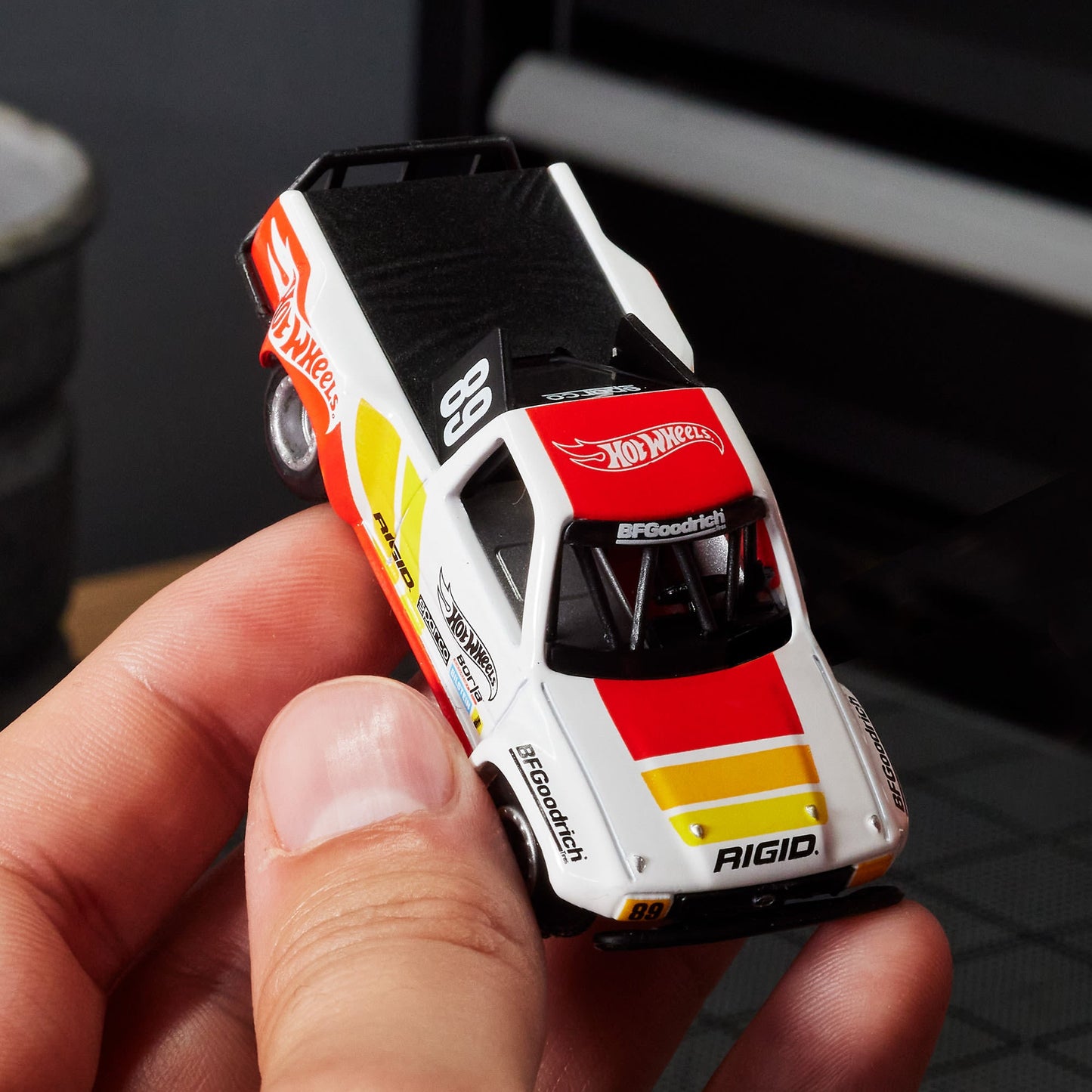 [Pre Order] Hot Wheels Elite64 - 1989 Toyota HiLux Stadium Truck