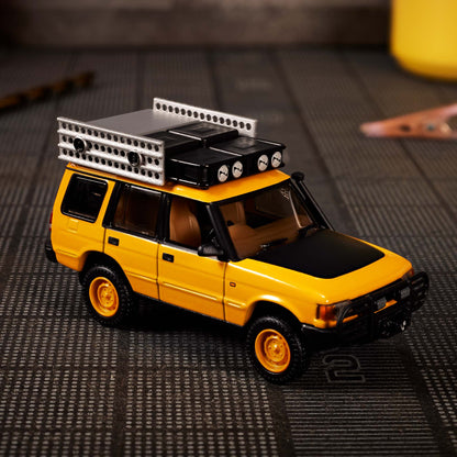 [Pre Order] Hot Wheels Elite 64 Mod Shop - '94 Land Rover Discovery