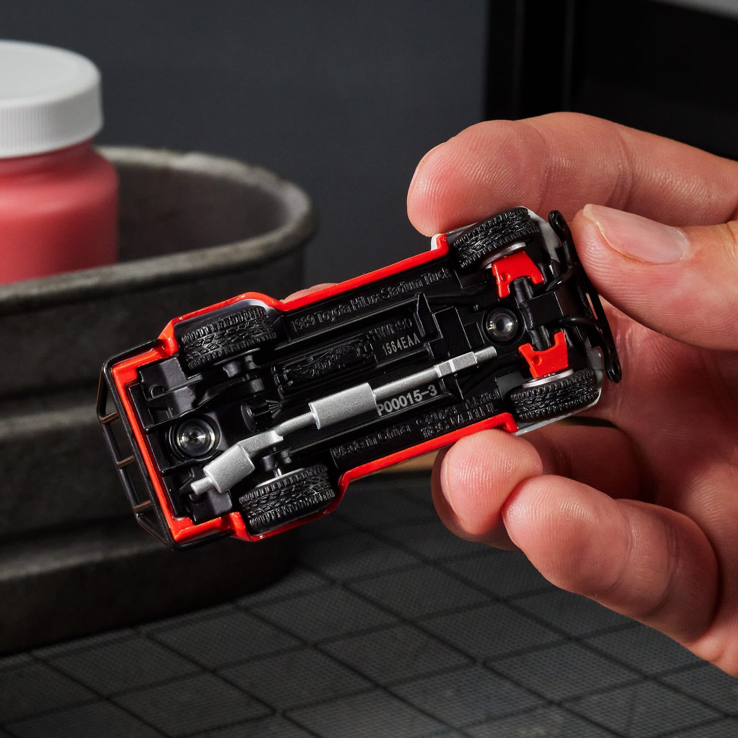 [Pre Order] Hot Wheels Elite64 - 1989 Toyota HiLux Stadium Truck