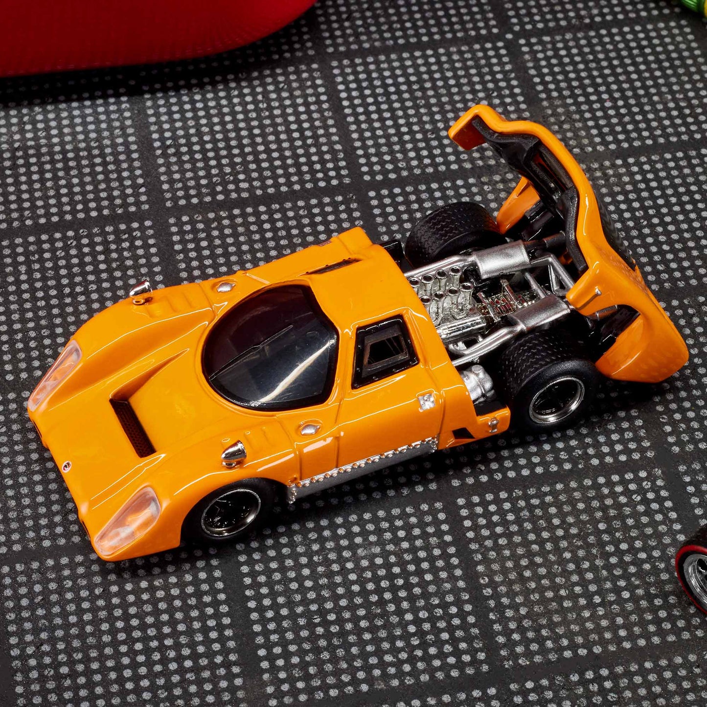 [Pre Order] Hot Wheels Elite64 -  64 McLaren M6GT