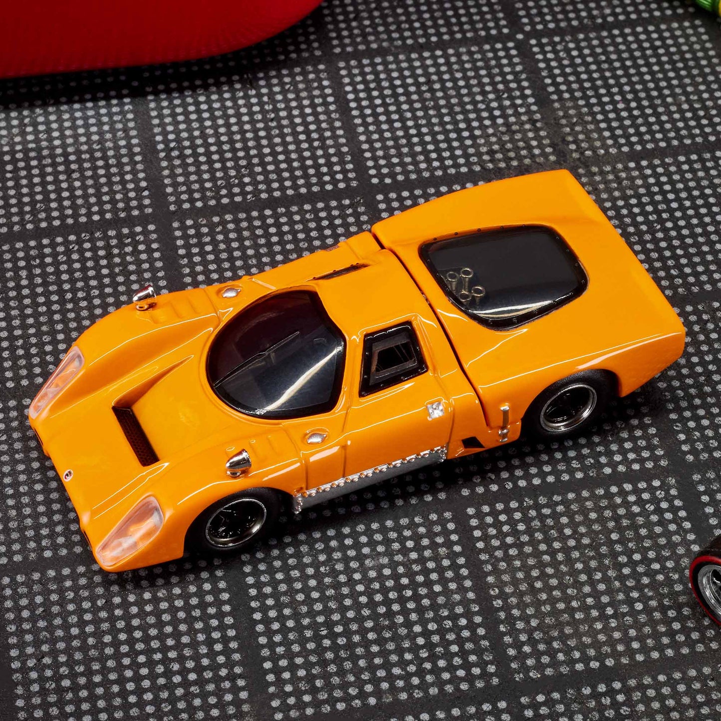 [Pre Order] Hot Wheels Elite64 -  64 McLaren M6GT
