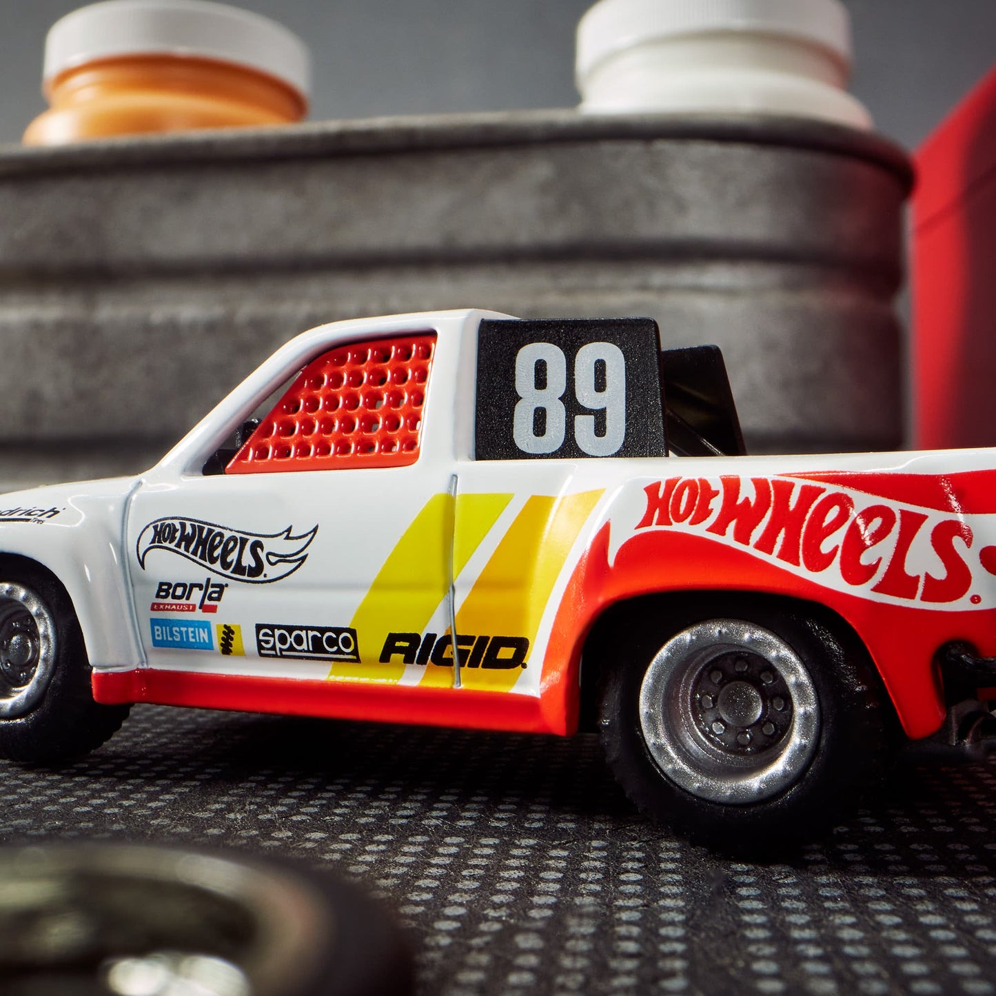 [Pre Order] Hot Wheels Elite64 - 1989 Toyota HiLux Stadium Truck